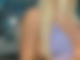 adrianna777's Live Sex Cam Show