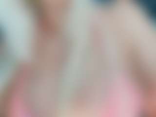 adrianna777's Live Sex Cam Show