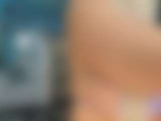 adrianna777's Live Sex Cam Show