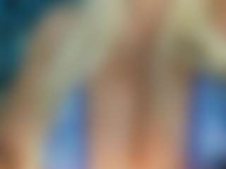 adrianna777's Live Sex Cam Show