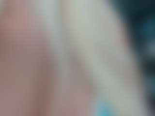 adrianna777's Live Sex Cam Show