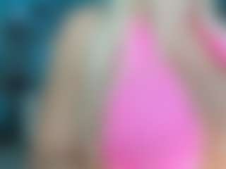 adrianna777's Live Sex Cam Show
