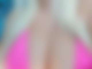adrianna777's Live Sex Cam Show