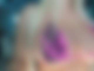adrianna777's Live Sex Cam Show