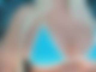 adrianna777's Live Sex Cam Show