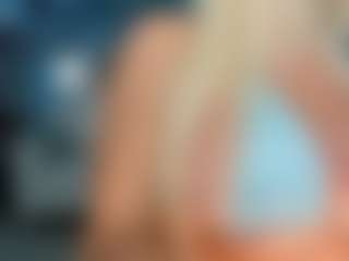 adrianna777's Live Sex Cam Show