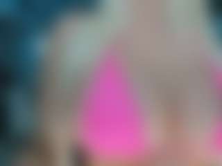 adrianna777's Live Sex Cam Show