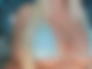 adrianna777's Live Sex Cam Show