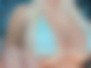 adrianna777's Live Sex Cam Show