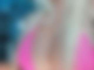 adrianna777's Live Sex Cam Show