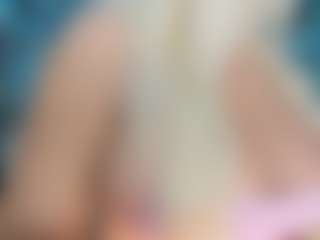 adrianna777's Live Sex Cam Show