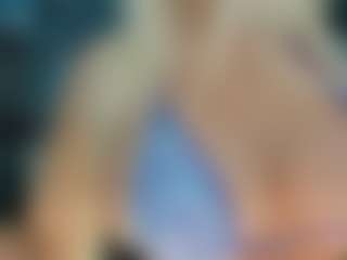 adrianna777's Live Sex Cam Show