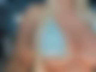 adrianna777's Live Sex Cam Show