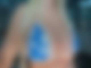 adrianna777's Live Sex Cam Show