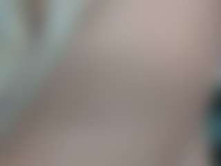 adrianna777's Live Sex Cam Show