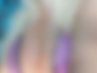 adrianna777's Live Sex Cam Show