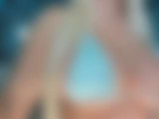 adrianna777's Live Sex Cam Show