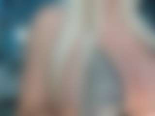 adrianna777's Live Sex Cam Show