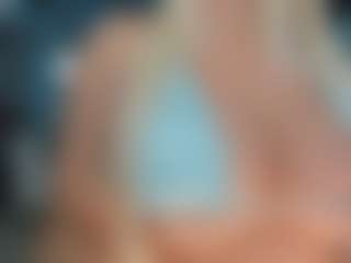 adrianna777's Live Sex Cam Show