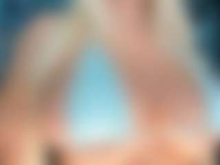 adrianna777's Live Sex Cam Show