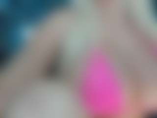 adrianna777's Live Sex Cam Show