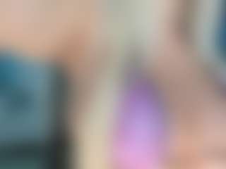 adrianna777's Live Sex Cam Show