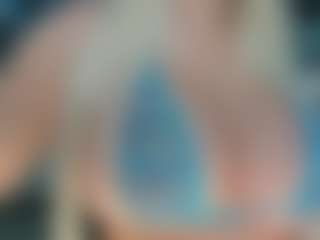 adrianna777's Live Sex Cam Show