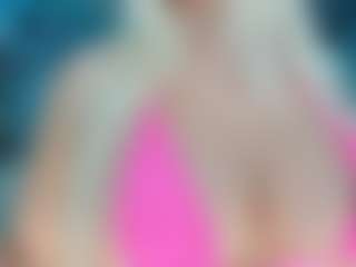 adrianna777's Live Sex Cam Show