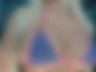 adrianna777's Live Sex Cam Show