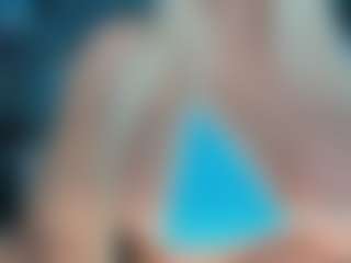 adrianna777's Live Sex Cam Show