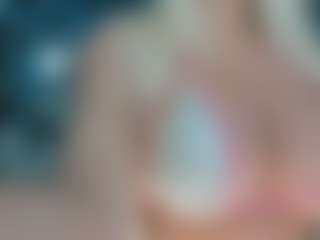 adrianna777's Live Sex Cam Show