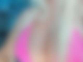 adrianna777's Live Sex Cam Show