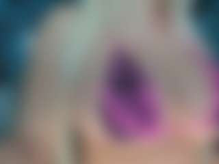 adrianna777's Live Sex Cam Show