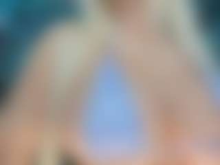 adrianna777's Live Sex Cam Show