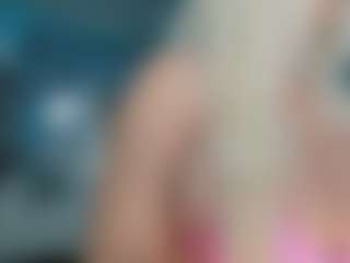 adrianna777's Live Sex Cam Show