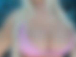 adrianna777's Live Sex Cam Show