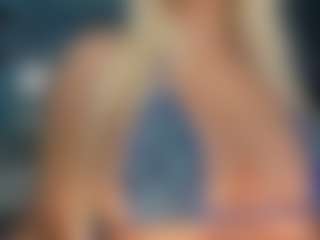 adrianna777's Live Sex Cam Show