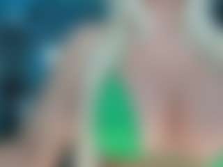 adrianna777's Live Sex Cam Show