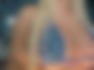 adrianna777's Live Sex Cam Show