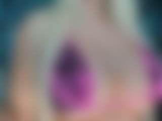 adrianna777's Live Sex Cam Show