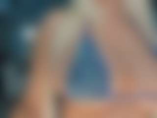 adrianna777's Live Sex Cam Show