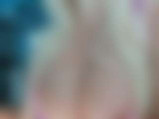 adrianna777's Live Sex Cam Show