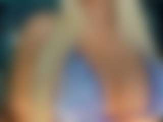 adrianna777's Live Sex Cam Show