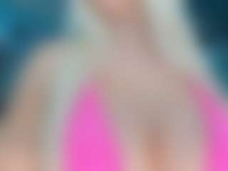 adrianna777's Live Sex Cam Show