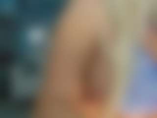 adrianna777's Live Sex Cam Show