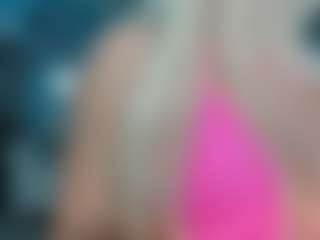adrianna777's Live Sex Cam Show