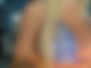 adrianna777's Live Sex Cam Show