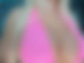 adrianna777's Live Sex Cam Show
