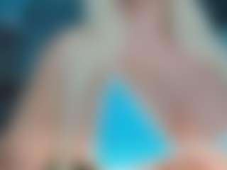 adrianna777's Live Sex Cam Show