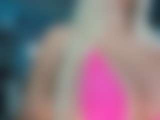 adrianna777's Live Sex Cam Show